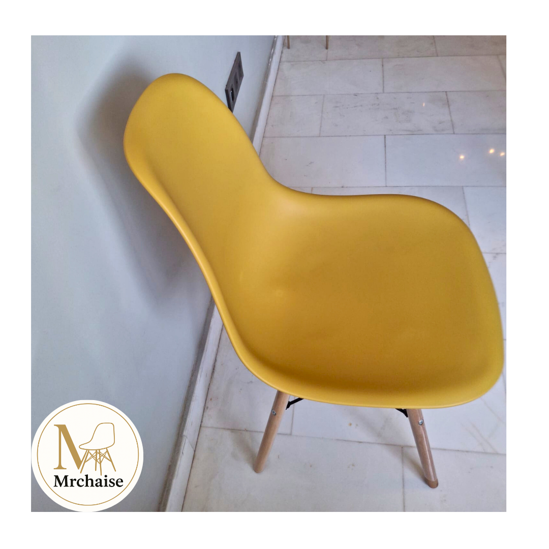 Chaise scandinave "Jaune"